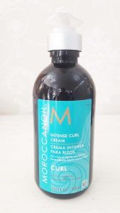Crema para peinar cabellos rizados Moroccanoil 300 ml $19.900