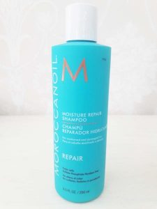 Shampoo Reparador cabellos débiles o dañados Moroccanoil 250 ml. $17.900